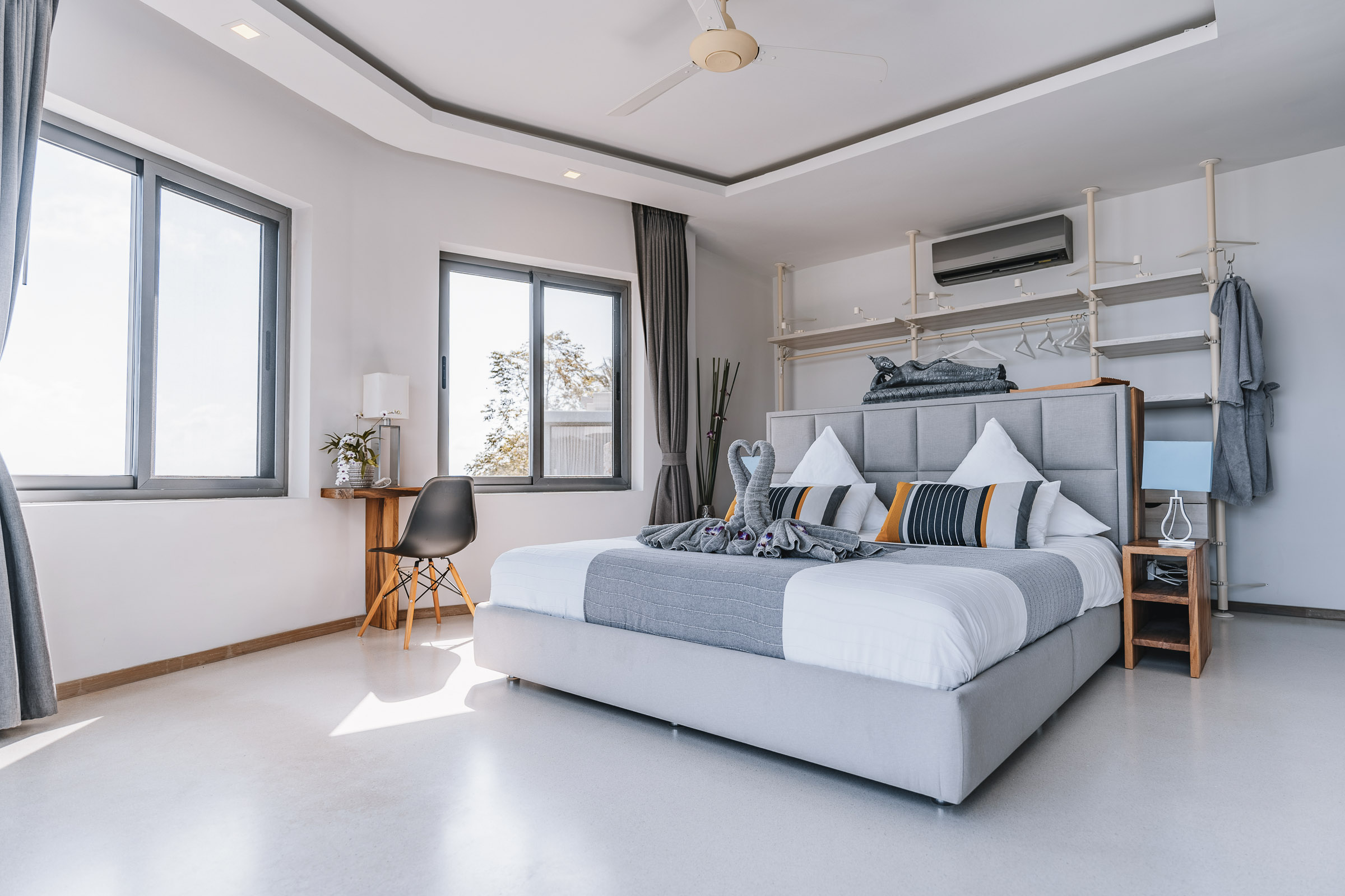 Master bedroom detail